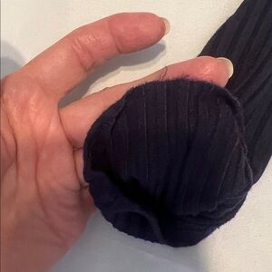 Chris & Carol size medium navy blue long sleeve cold shoulder tunic GUC